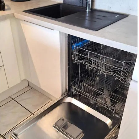 ' Les Pieds Dans L'eau ' Apartment